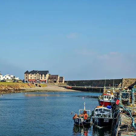 Pier Head & Leisure Hotel