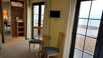 Pier Head & Leisure Otel